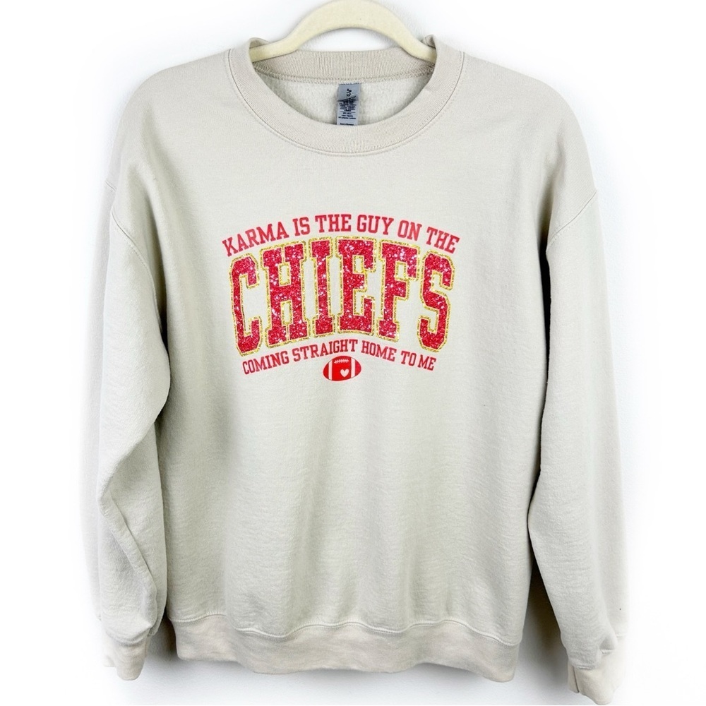 Custom Taylor Swift karma is the guy on the Chiefs screen-printed crewneck sz: M
